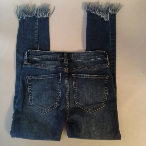 Free People Distressed Jeans Size 24 - Picture 4 of 10